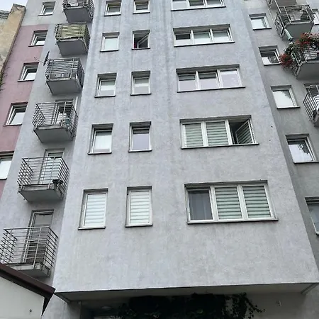 Wygodny 33m2 Apartamento *